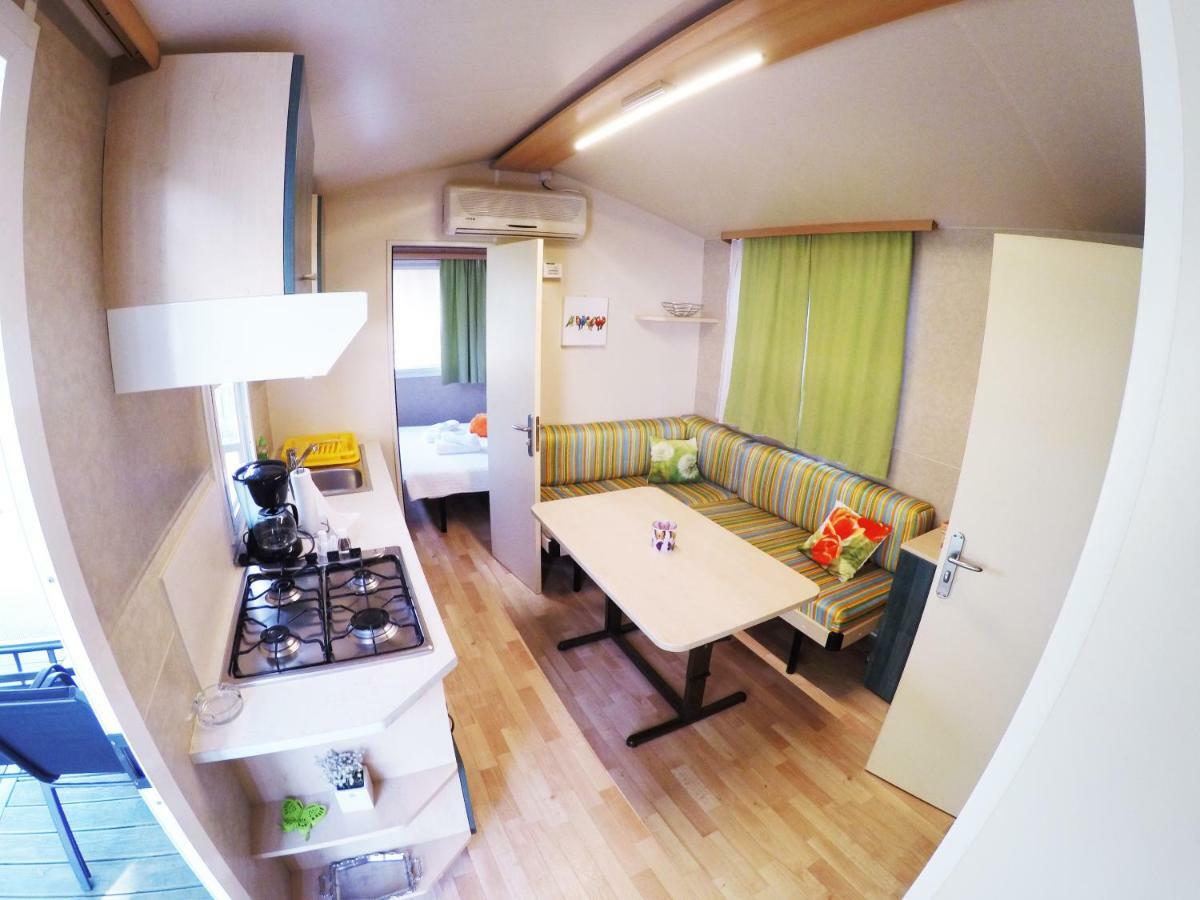 Accommodation Suzy Zára Kültér fotó